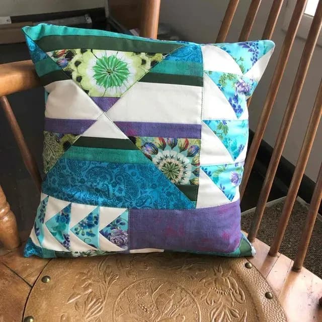 Mod Pillow; Sister’s Placemats