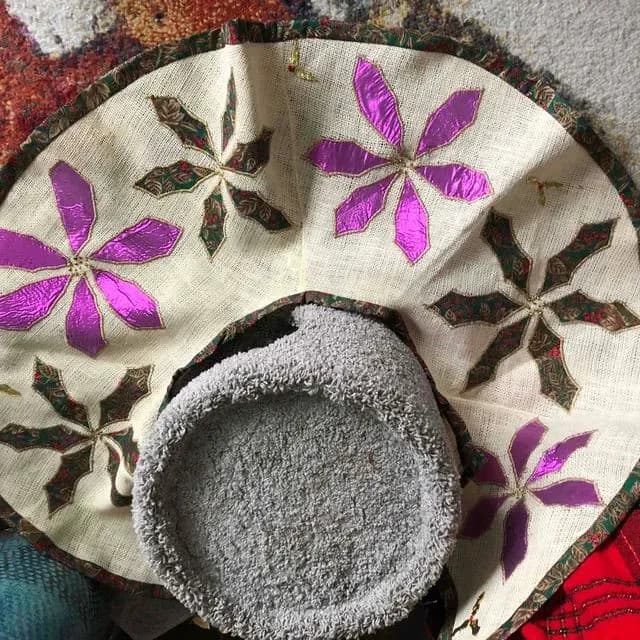 Sparkly Poinsettia Tree Skirt