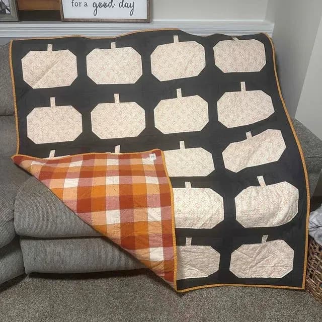 Pumpkin Quilt 2024