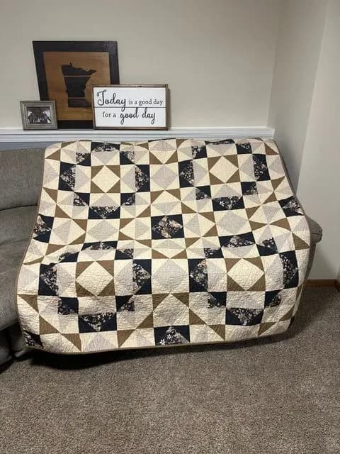 Maizie Throw Quilt 2026