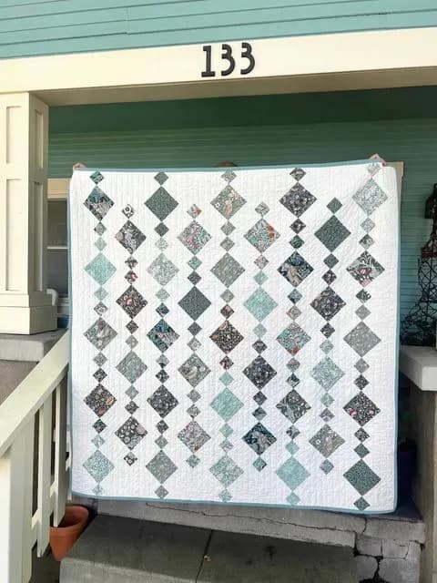 William Morris Chandelier Quilt
