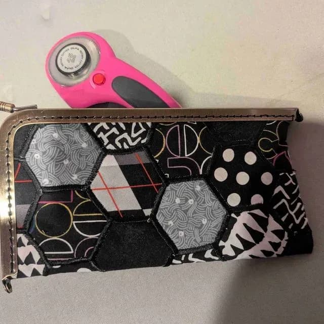 L Clasp Bag