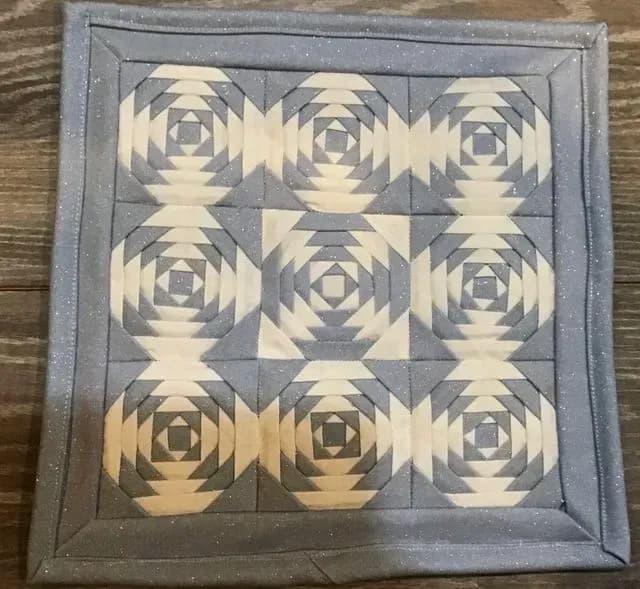 Mini Pineapple Quilt
