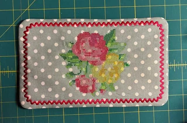 Machine Embroidered Xstitch Mug Rug
