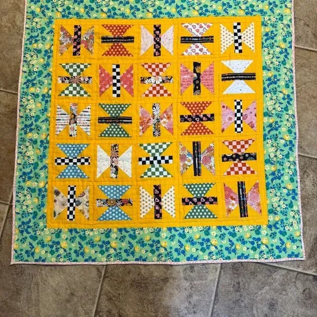 Mother’s Day Quilt 2025 (Simply Charming Club)