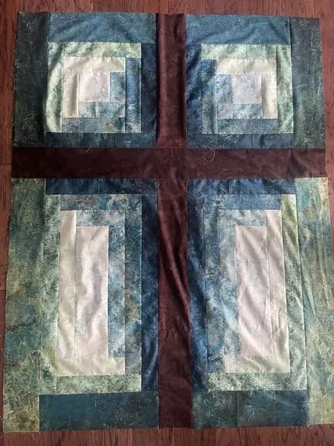 Log Cabin Cross Quilt