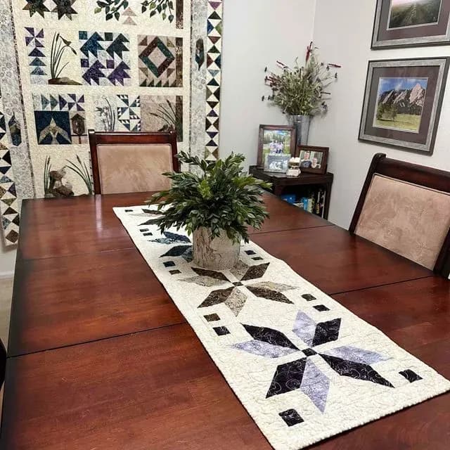 Nordic Star Table Runner