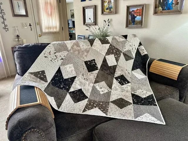 Little Brown Bird (aka The Boring Quilt)