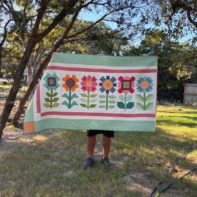 Quilt Seed Flowers Bed Runner