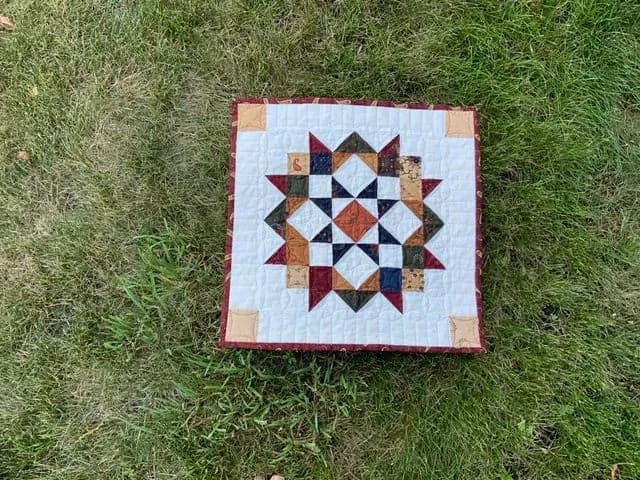 Mini Table Topper