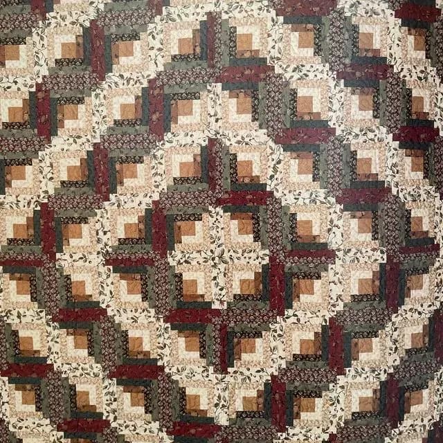 Berries & Blossoms Log Cabin Quilt