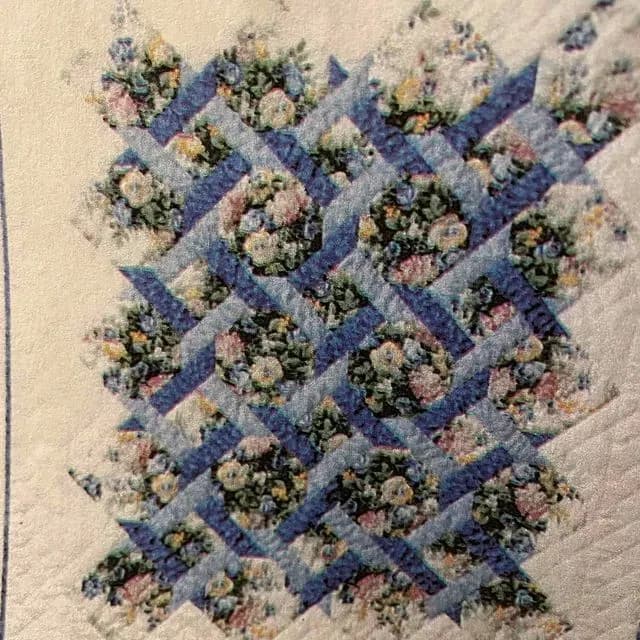 Blue Garden Twist Quilt (Photo)