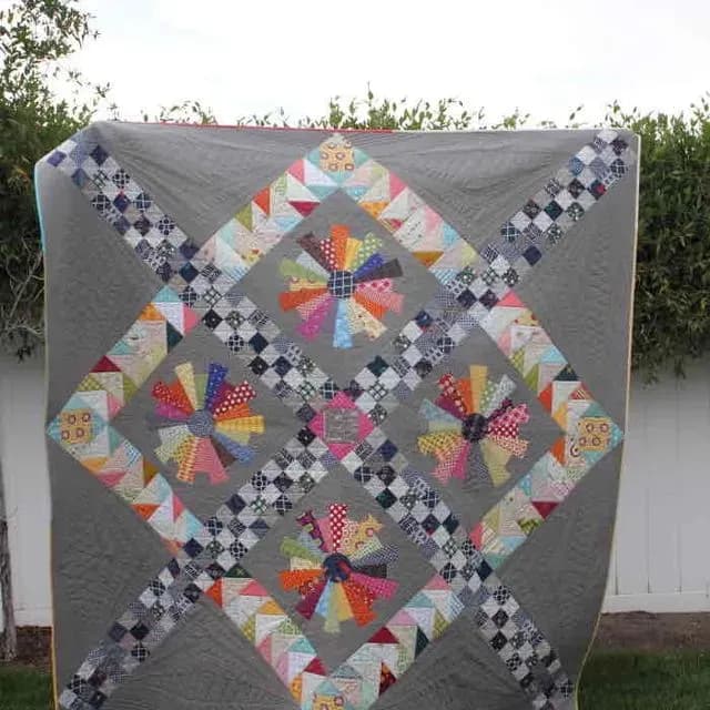 Argyle Medallion