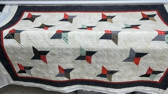 Friendship Star Baby Quilt