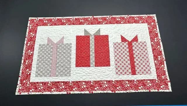 Christmas Morning Gift Box Wallhanging