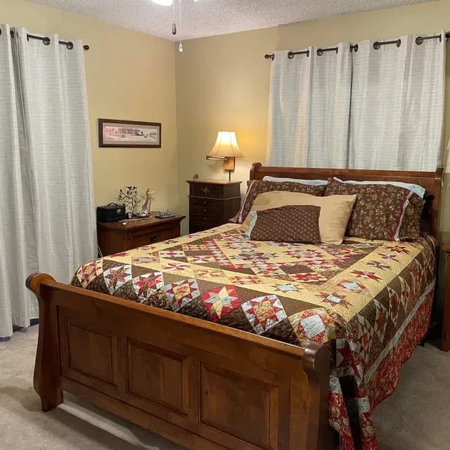 Rosewood Bed Quilt