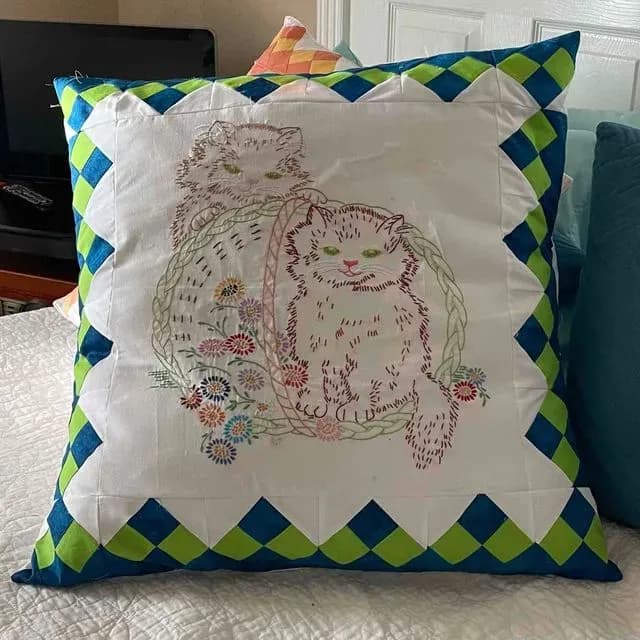 Kitty Pillow