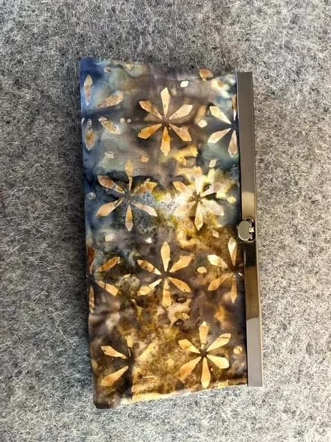 Diva Frame Wallet