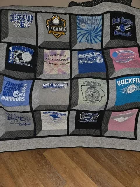 Bobbie Salon Ltd daughter's graduation quilt
