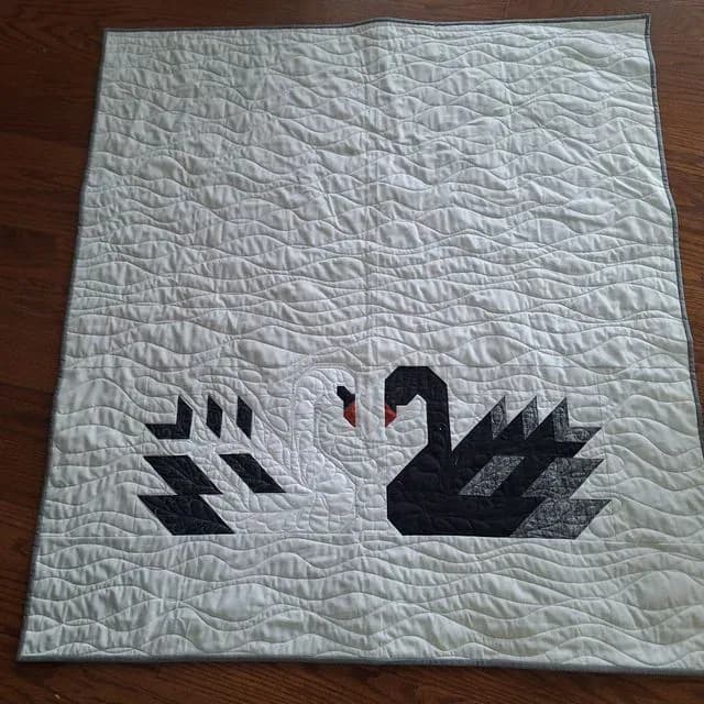 Swan Baby Quilt