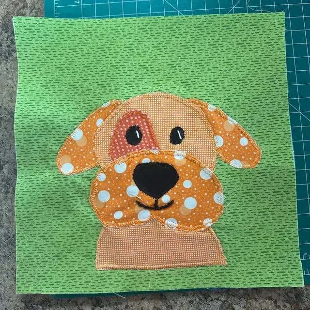 Appliqué Dog Block F/donation