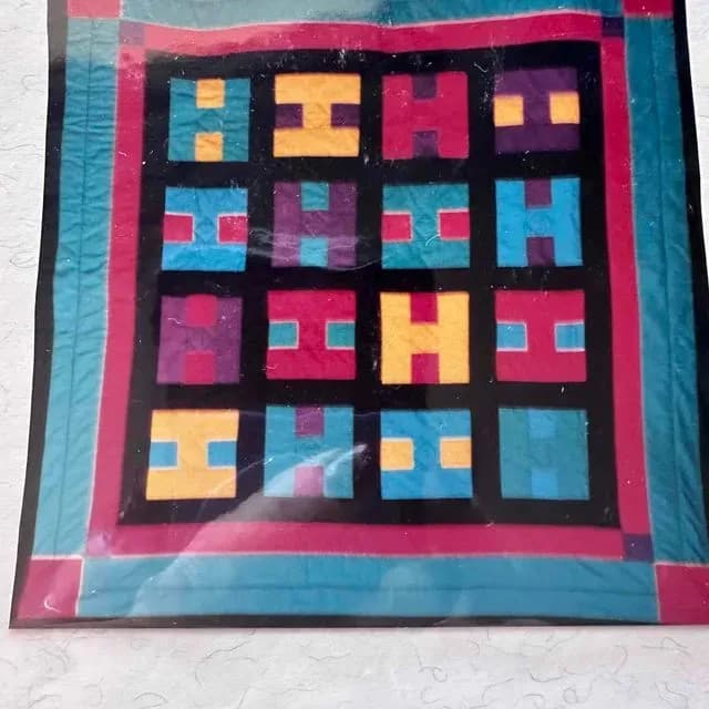 Amish H Quilt