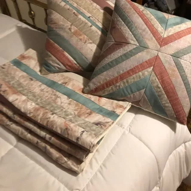 King Size Bed Runner - Pillows - Shams