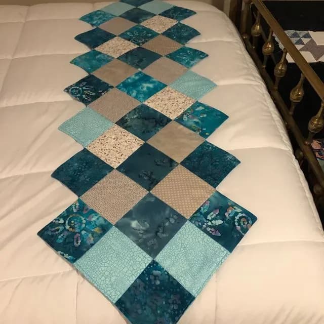 Table Runner And Placemats