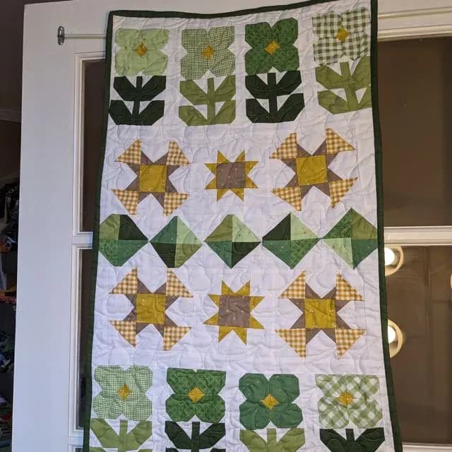 Riley Blake March Table Runner