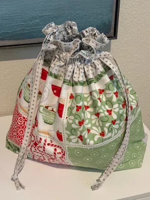 Holiday Drawstring Bags (2 Versions)