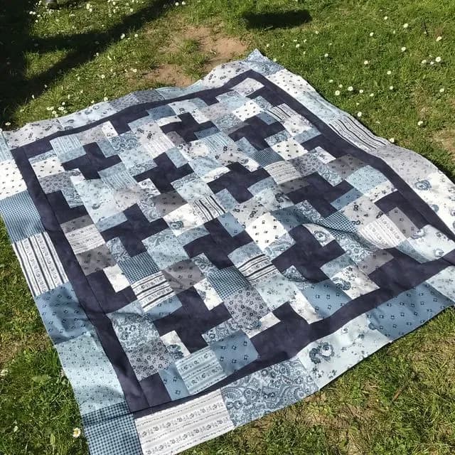 The Blue Quilt – My First FMQ