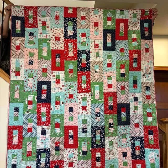 Christmas Keyhole Quilt