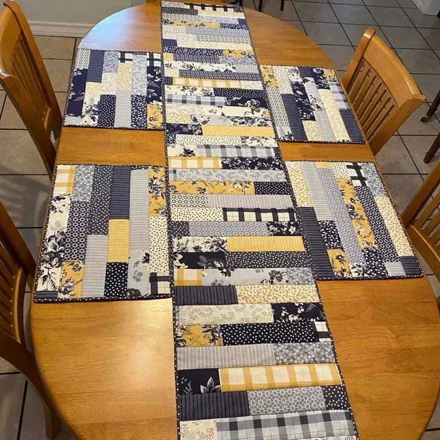 Table Runner and Placemats