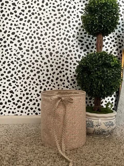 Pop-up trash can