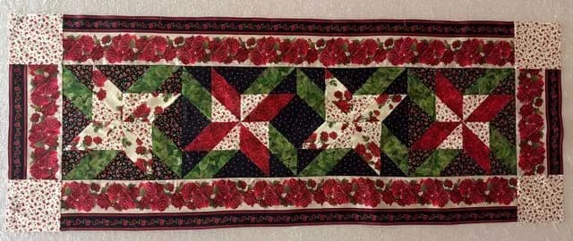 Vintage Rose Table runner